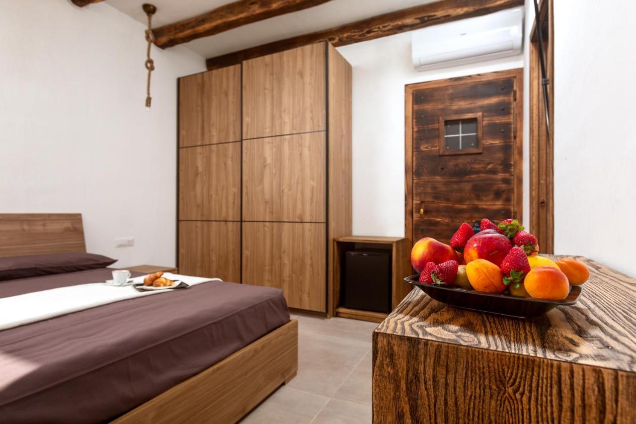 Il Busciolotto Hotel Santa Teresa Gallura Eksteriør billede